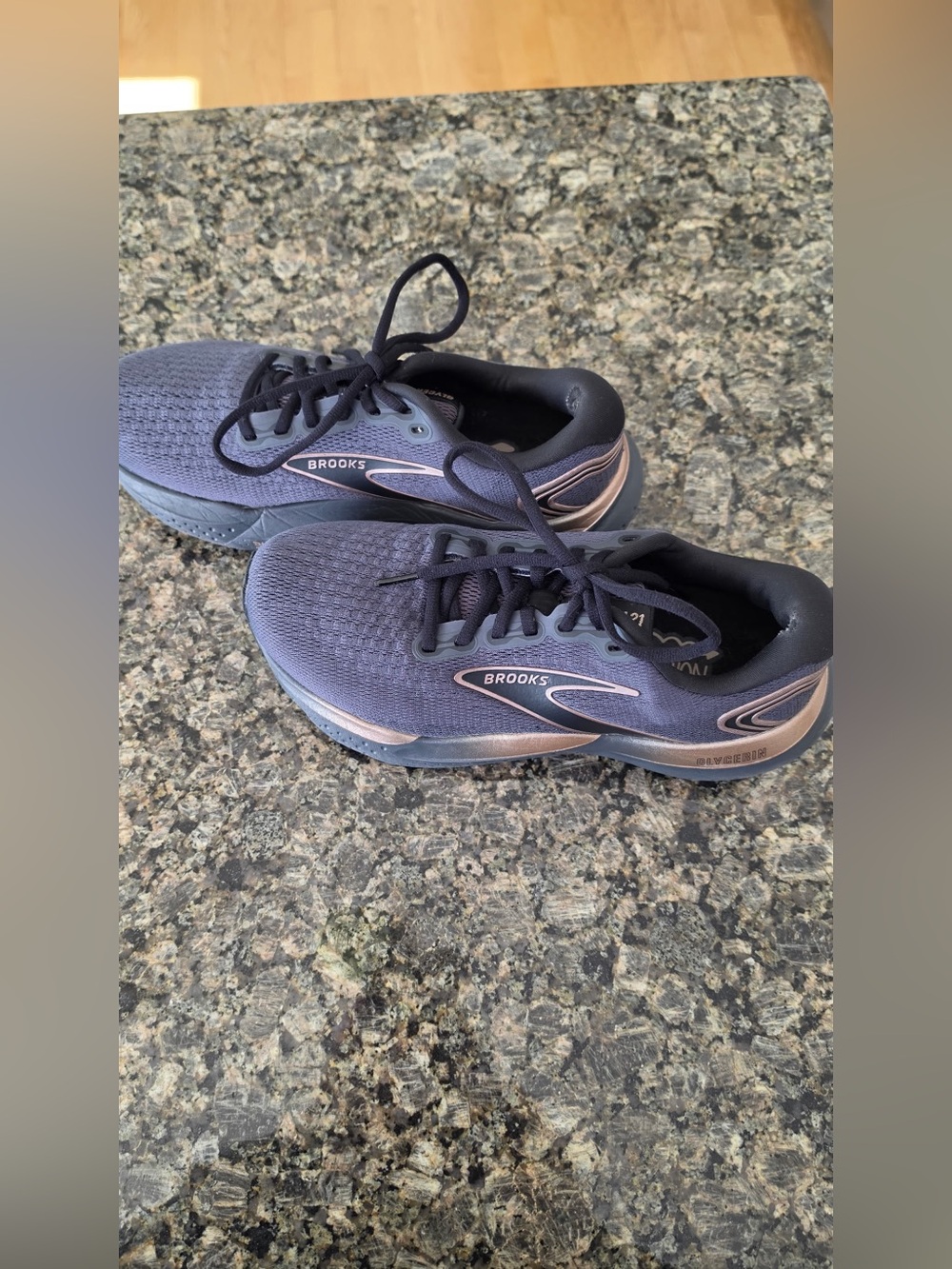 Brooks Women's Glycerin 21 Women’s 8 neutral